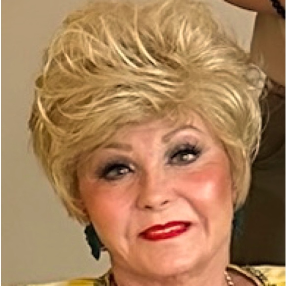 Meet your Posher, Gwen